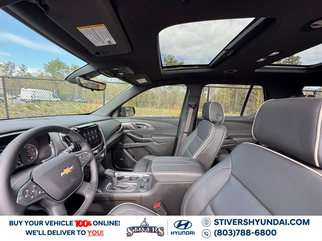 Used 2023 Chevrolet Traverse Premier image 21
