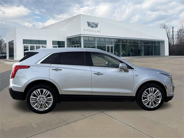 Used 2019 Cadillac XT5 Premium Luxury image 2