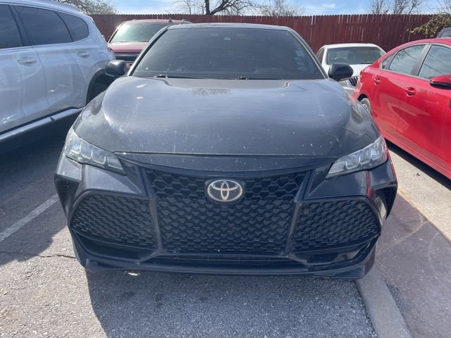 Used 2021 Toyota Avalon XLE image 3