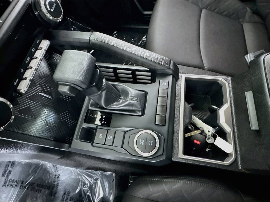 Used 2025 Toyota Tacoma SR5 RWD image 15