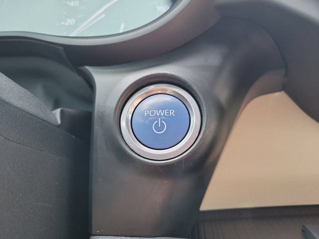 Used 2021 Toyota Sienna XLE FWD image 25