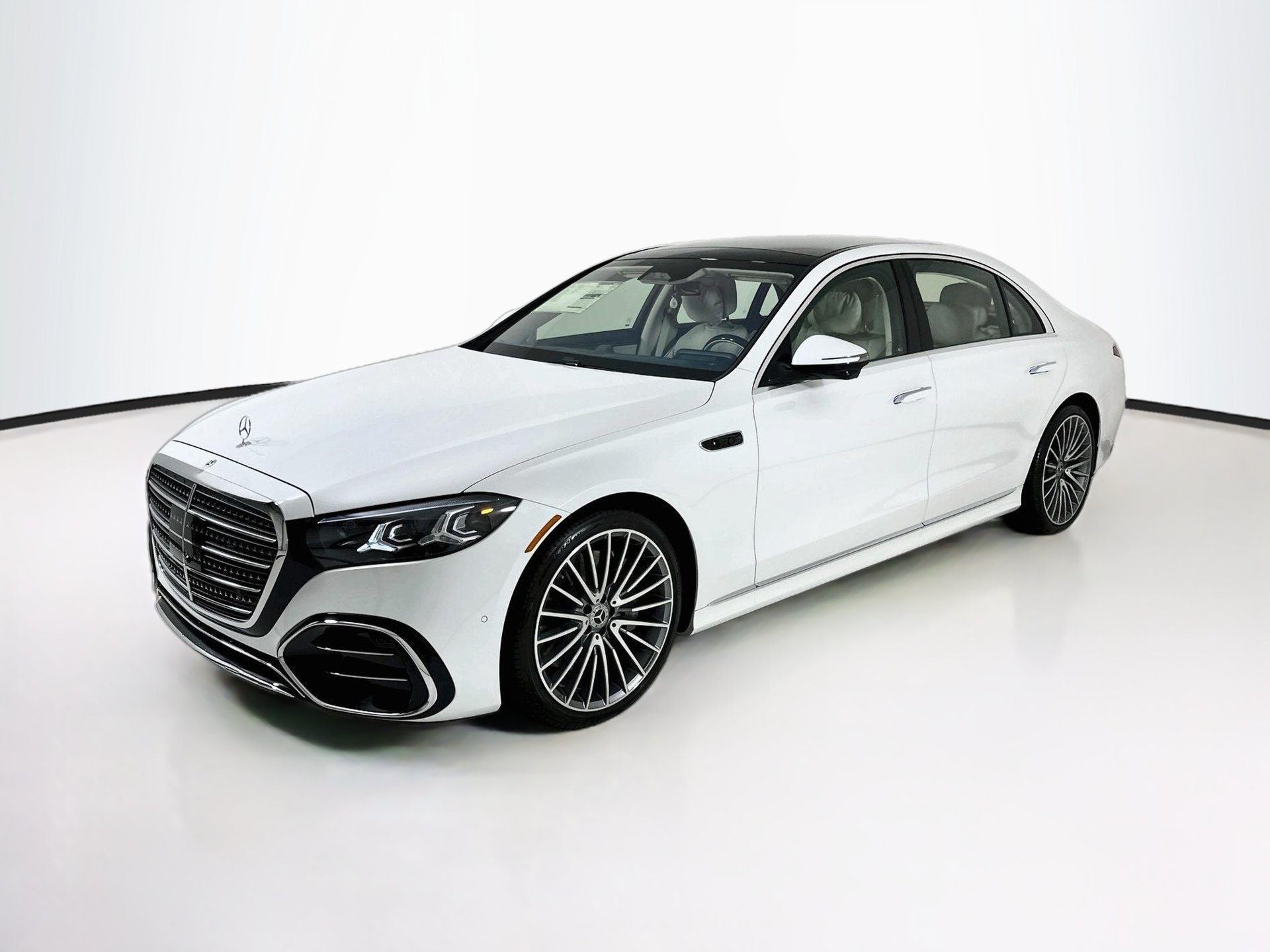 New 2027 Mercedes-Benz S 580 4MATIC Sedan image 3