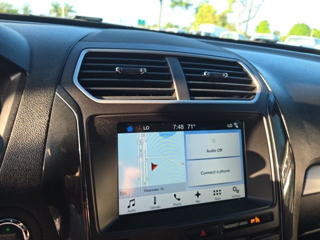 Used 2017 Ford Explorer XLT w/ Equipment Group 202A image 11