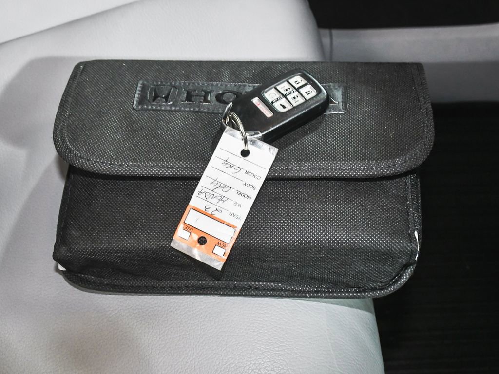 Used 2023 Honda Odyssey EX-L image 56