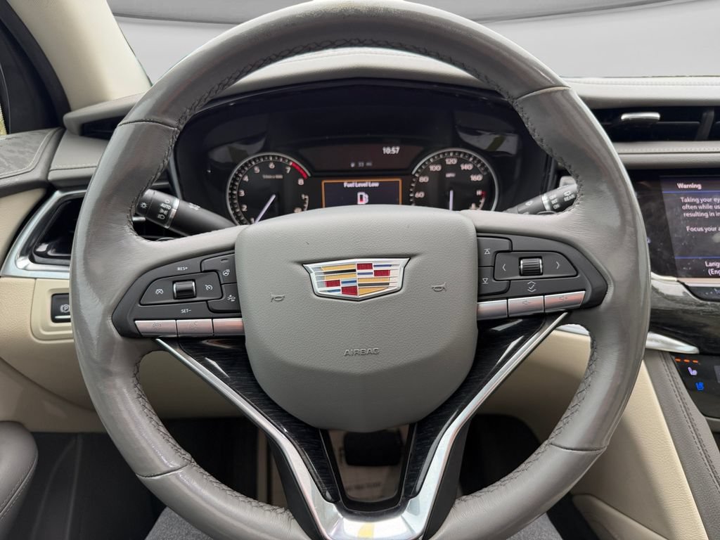 Used 2021 Cadillac XT6 Premium Luxury FWD image 24