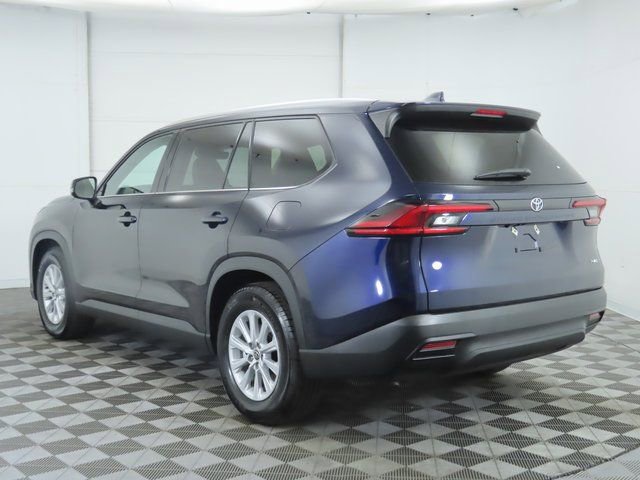 Used 2025 Toyota Grand Highlander FWD image 7