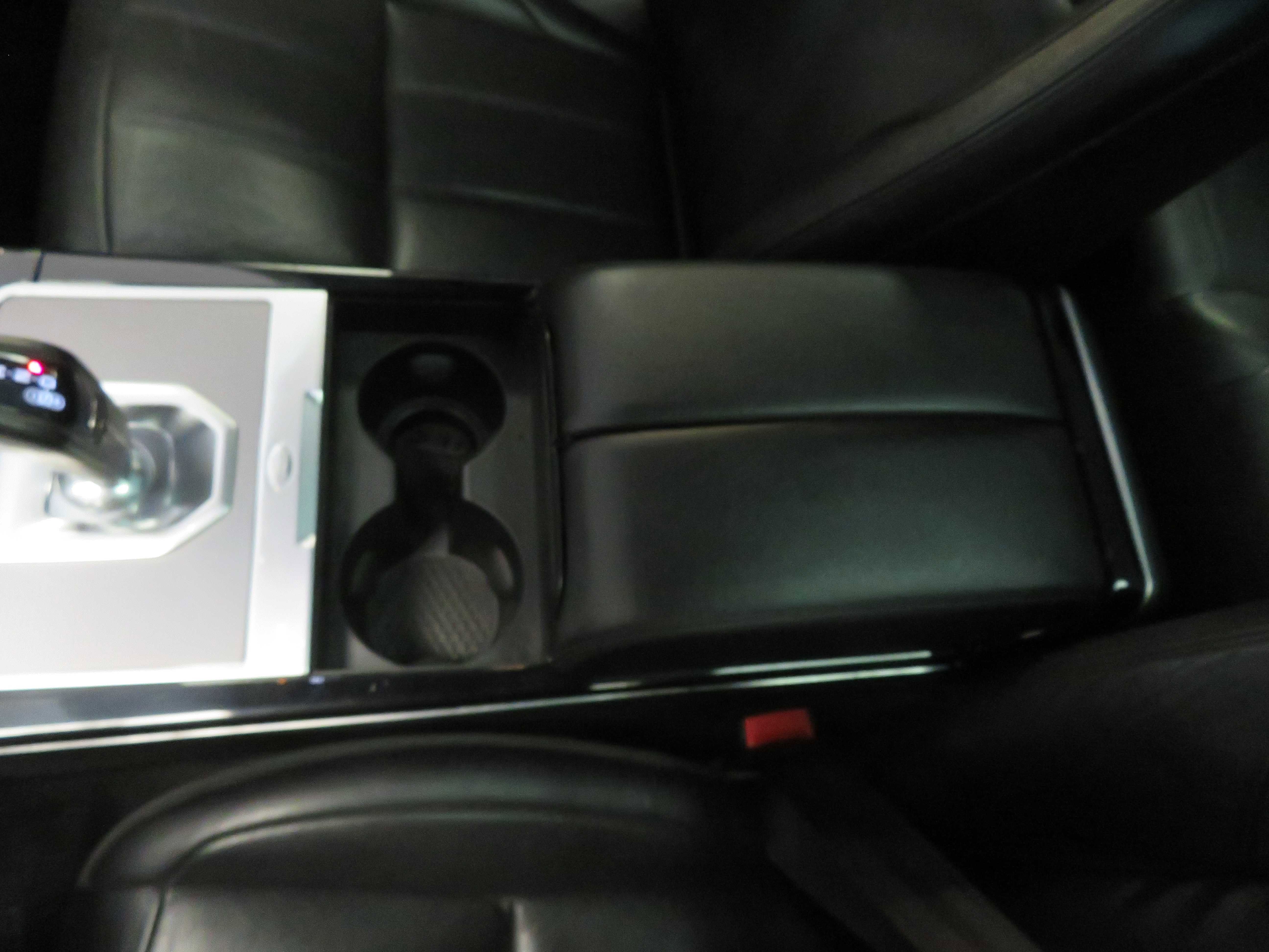 Used 2020 Land Rover Range Rover Evoque SE image 41