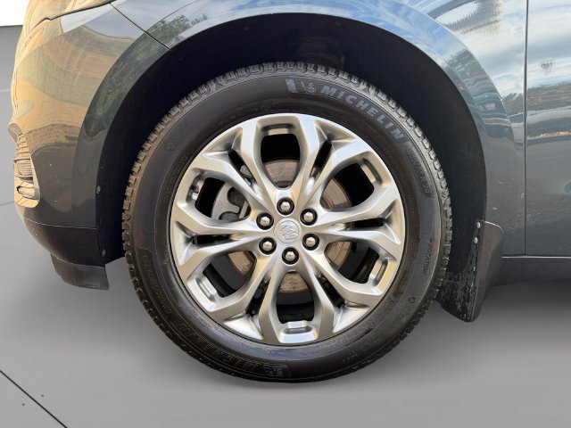 Used 2018 Buick Enclave Avenir w/ Avenir Technology Package AWD/4WD image 9