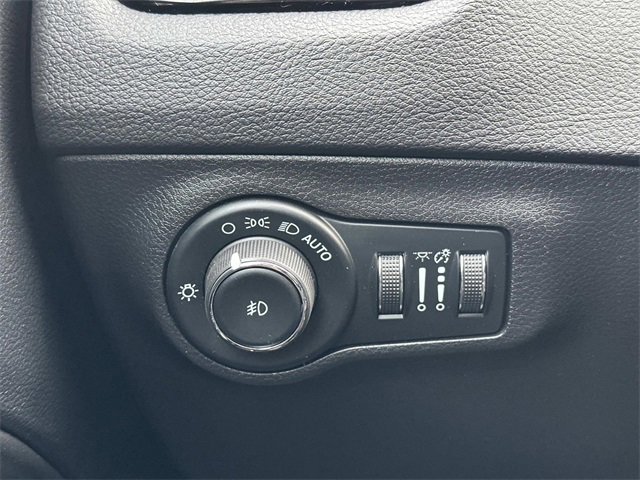 Used 2021 Jeep Compass Latitude image 23