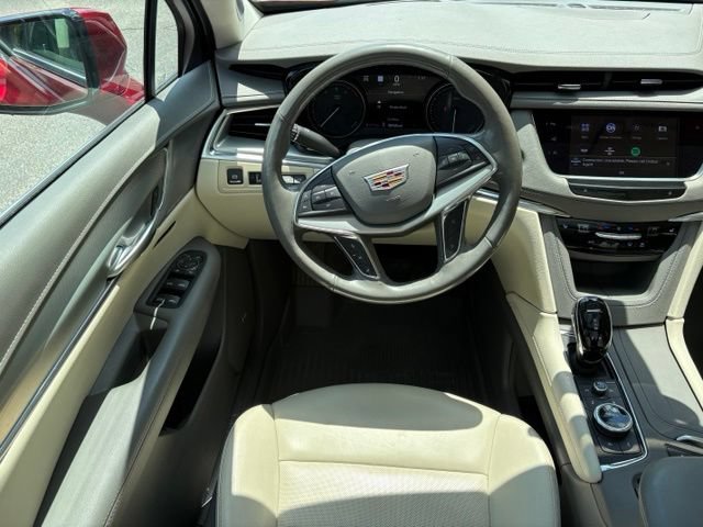 Certified 2023 Cadillac XT5 Premium Luxury w/ Technology Package AWD/4WD image 19