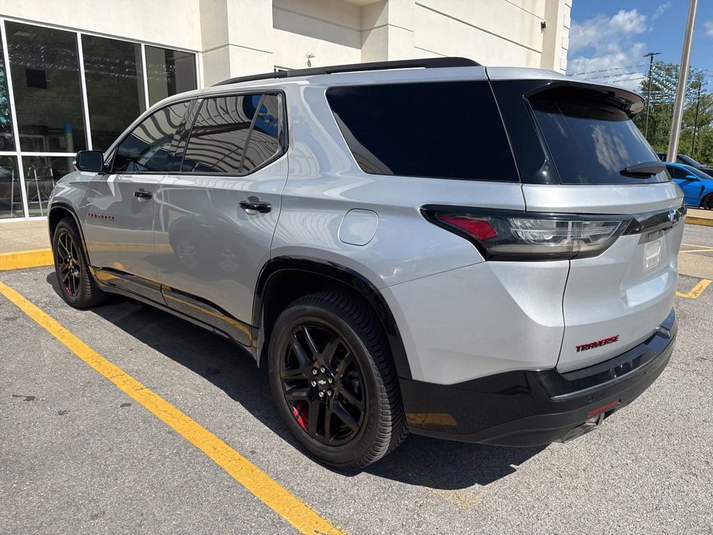 Used 2019 Chevrolet Traverse Premier w/ Redline Edition AWD/4WD image 8