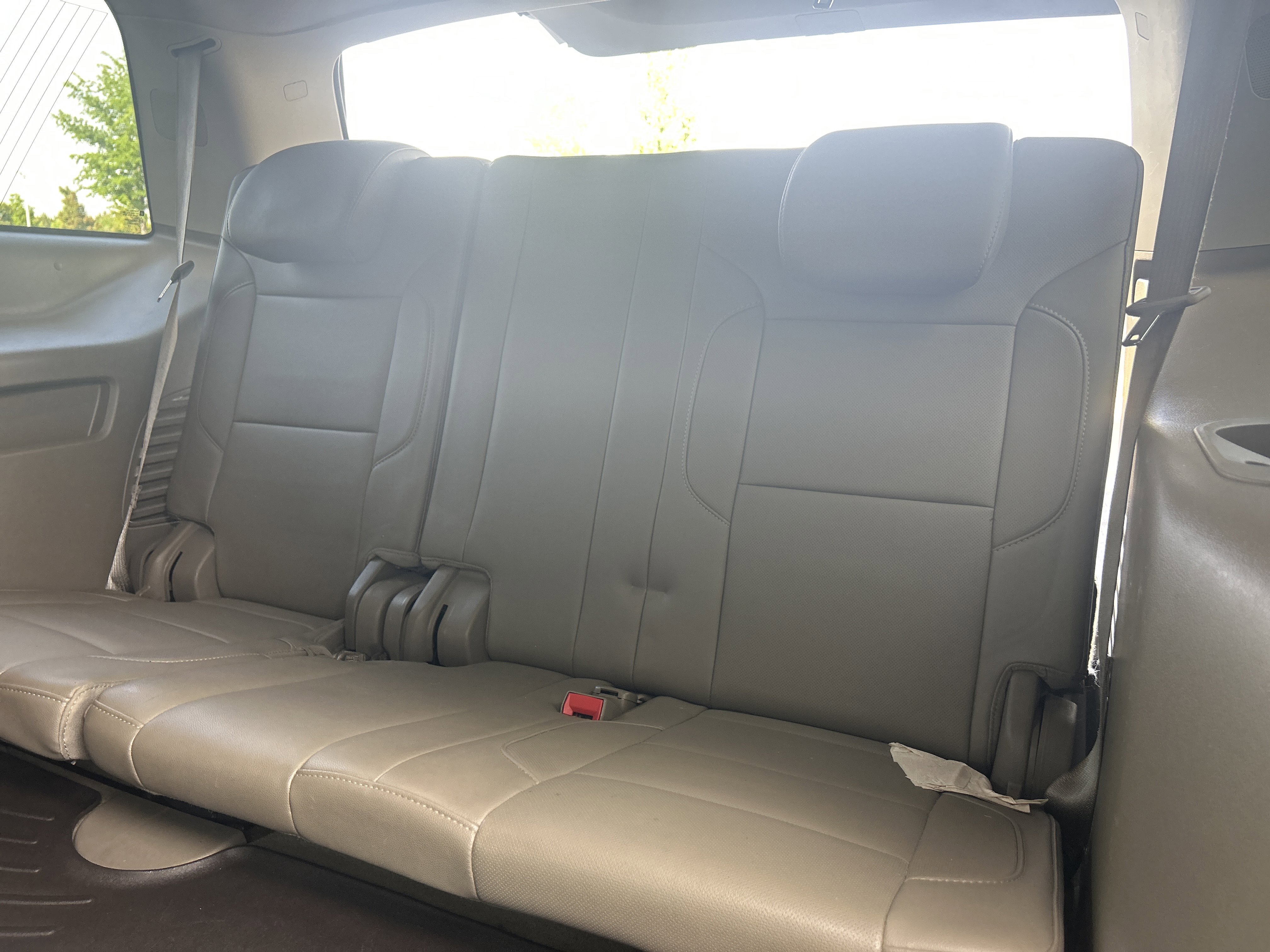 Used 2016 GMC Yukon SLT w/ Open Road Package AWD/4WD image 30