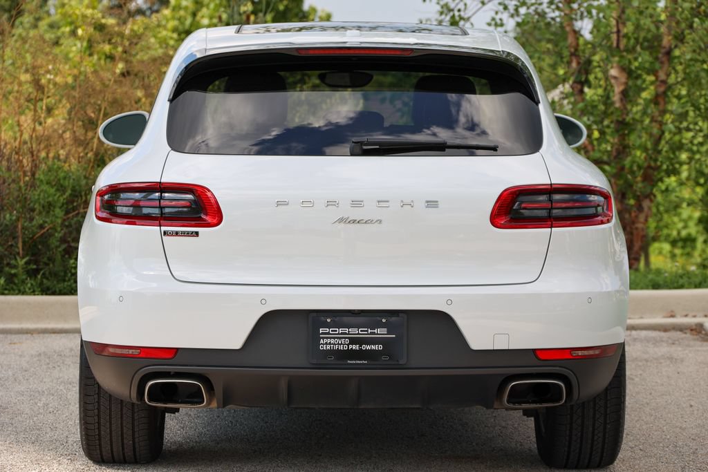 Certified 2017 Porsche Macan AWD/4WD image 21