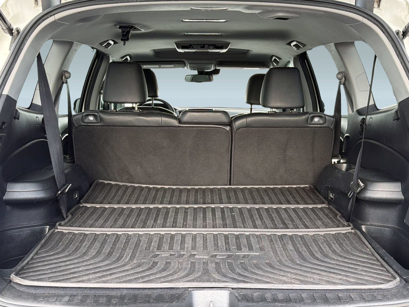 Used 2018 Honda Pilot Touring image 22