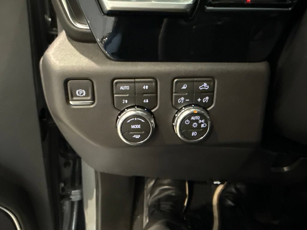 New 2026 GMC Sierra 1500 Elevation w/ Elevation Premium Package AWD/4WD image 33