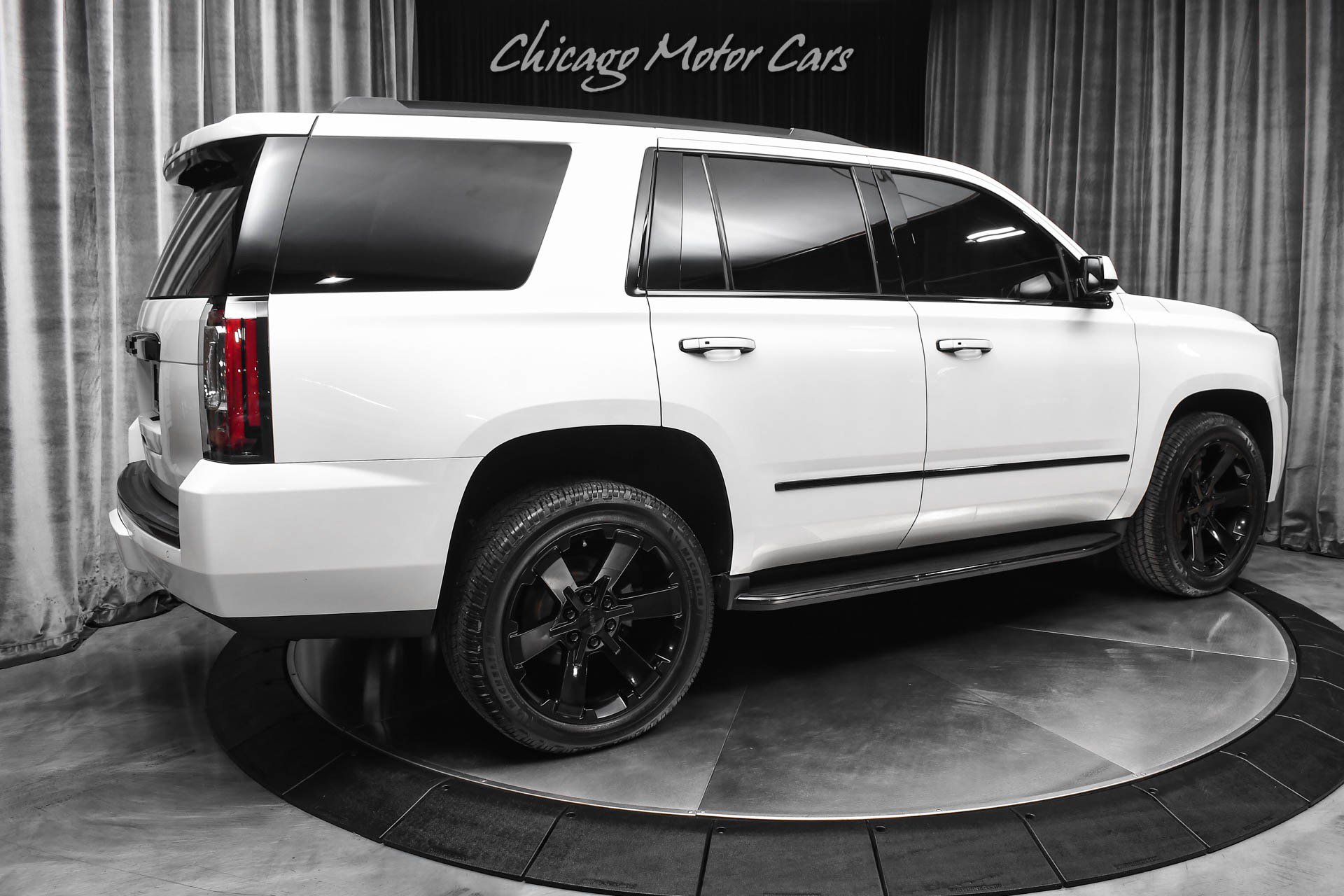 Used 2017 GMC Yukon Denali w/ Open Road Package AWD/4WD image 5