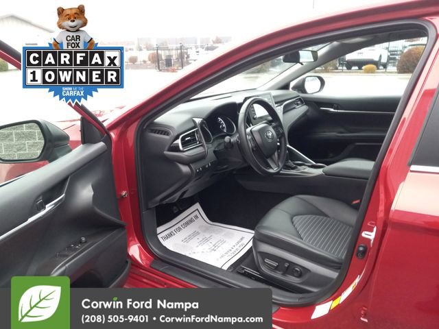 Used 2024 Toyota Camry SE image 9