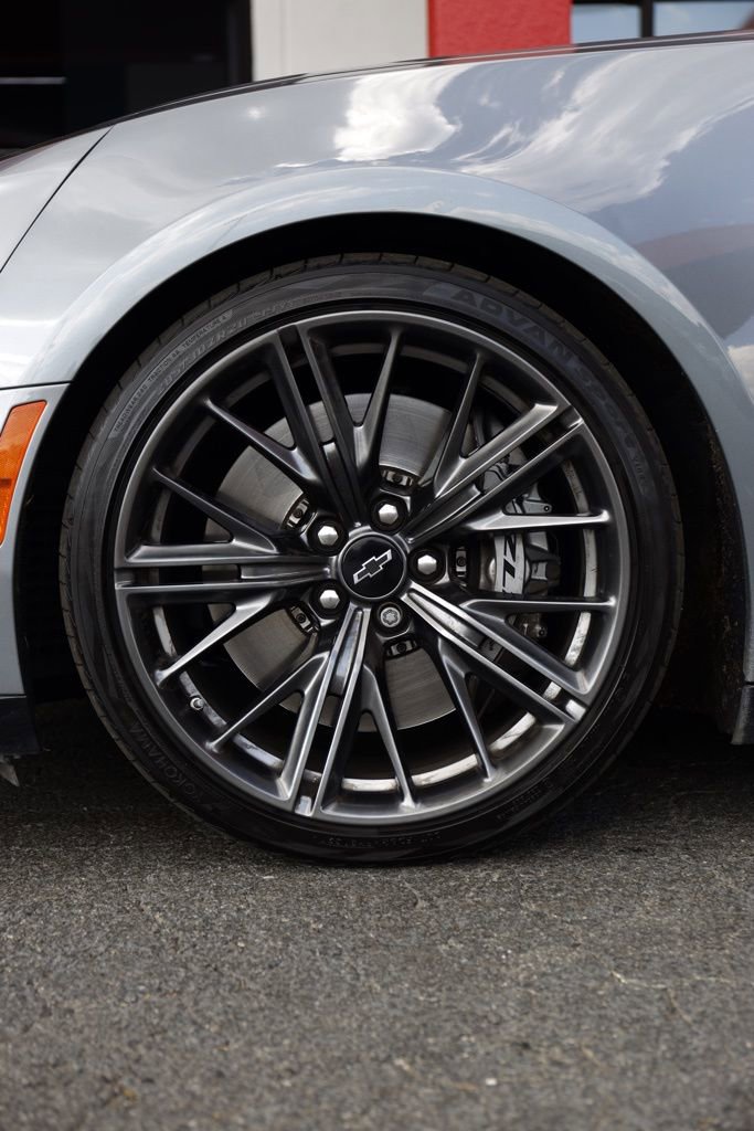 Used 2021 Chevrolet Camaro ZL1 RWD image 16