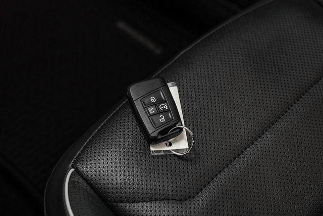 Used 2024 Volkswagen Tiguan SEL R-Line AWD/4WD image 44