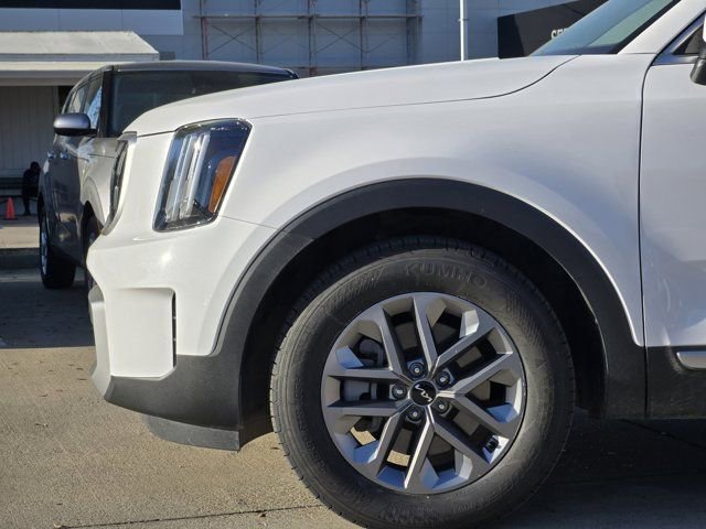 Certified 2023 Kia Telluride LX image 10