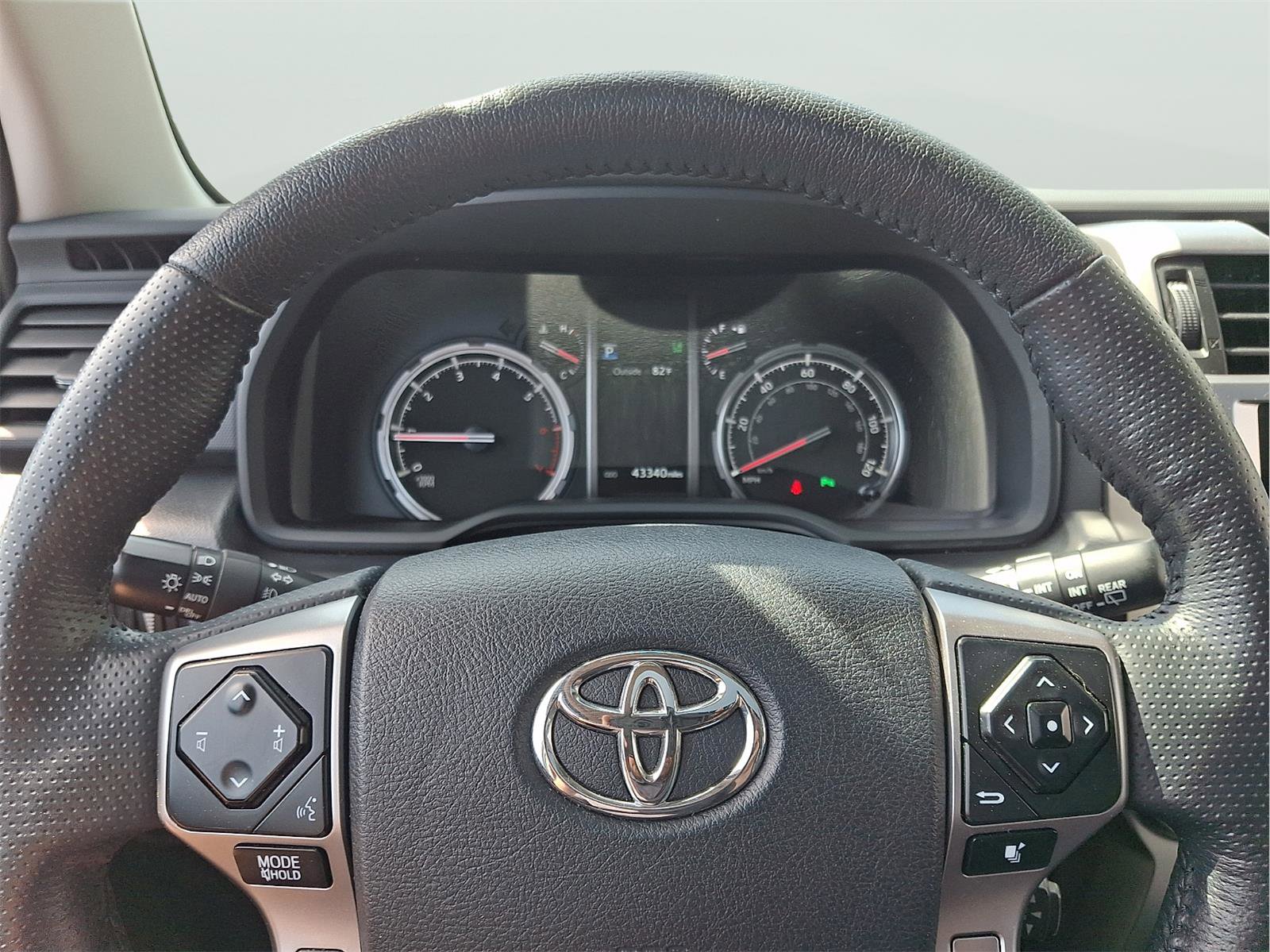 Used 2023 Toyota 4Runner Limited image 29