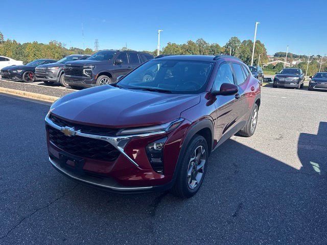 Used 2025 Chevrolet Trax LT w/ LT Convenience Package
