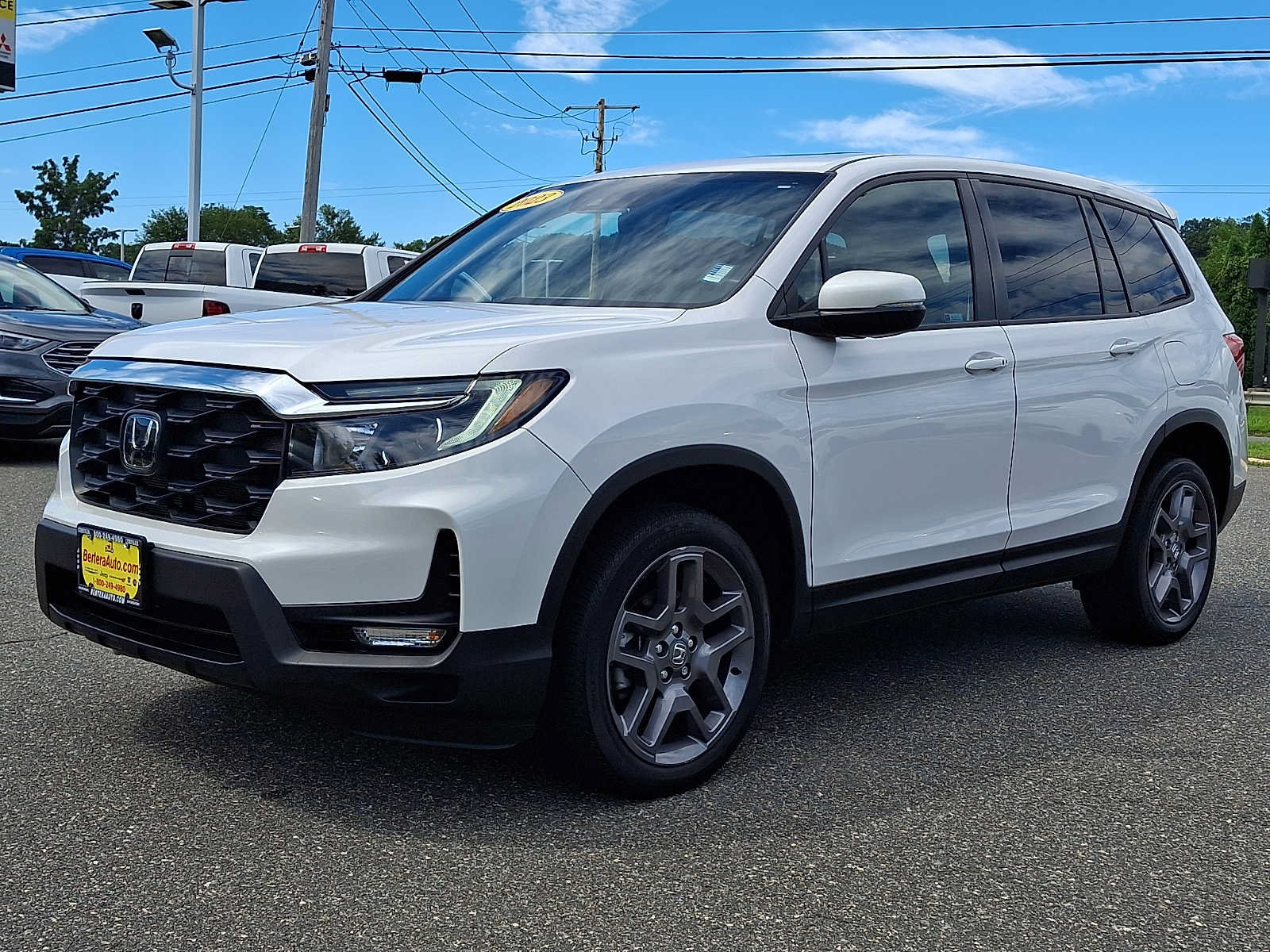 Used 2023 Honda Passport EX-L image 3