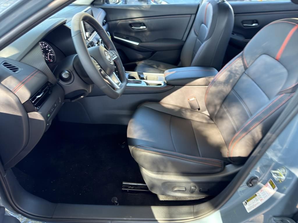 New 2025 Nissan Sentra SR w/ SR Premium Package image 16