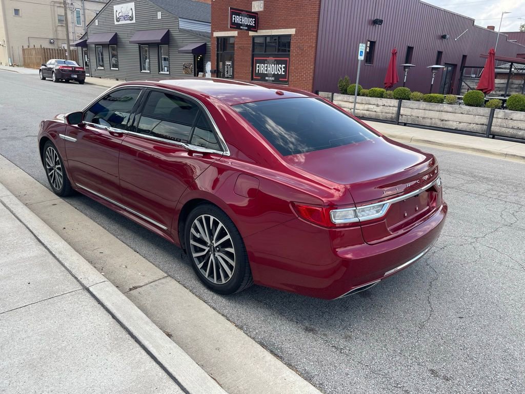 Used 2017 Lincoln Continental Select w/ Climate Package AWD/4WD image 5