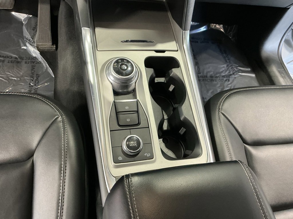 Used 2023 Ford Explorer XLT w/ Equipment Group 202A image 24