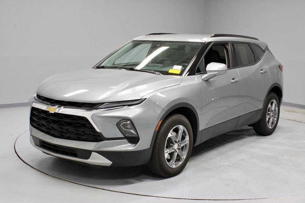Used 2024 Chevrolet Blazer LT w/ LPO, Floor Liner Package FWD image 8