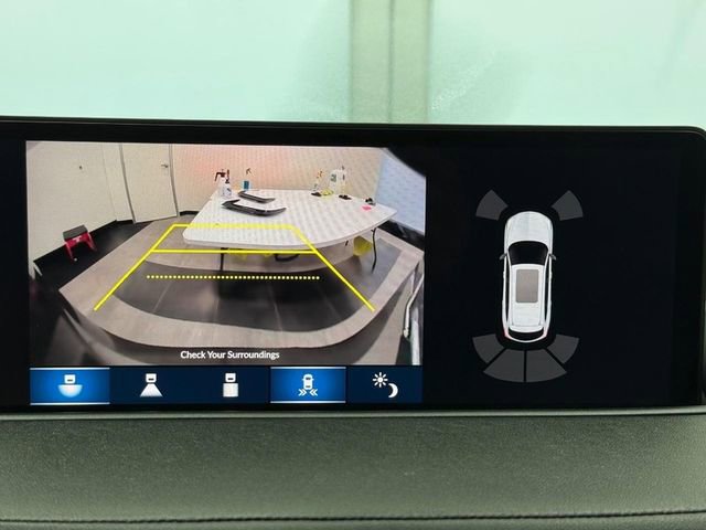 Used 2022 Acura MDX SH-AWD w/ Technology Package image 17