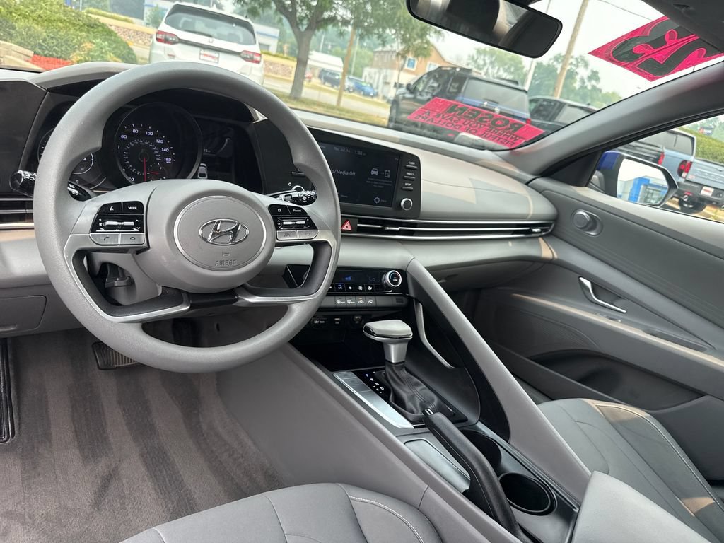 Certified 2023 Hyundai Elantra SEL FWD image 22