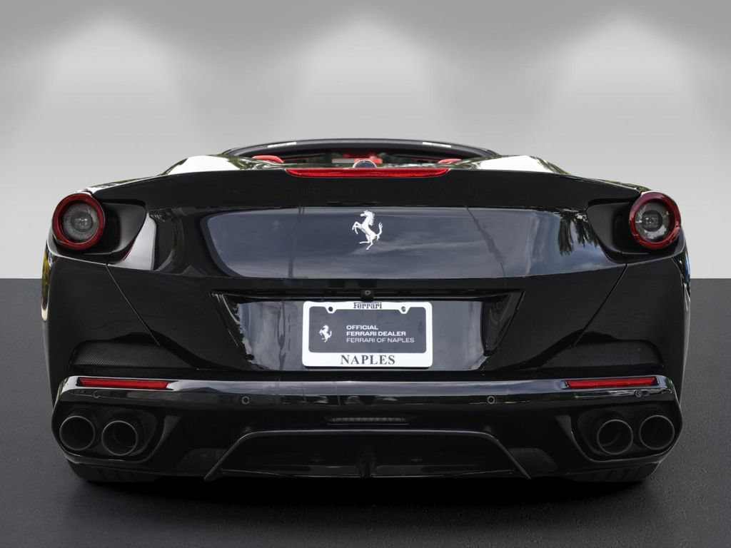 Certified 2019 Ferrari Portofino RWD image 4