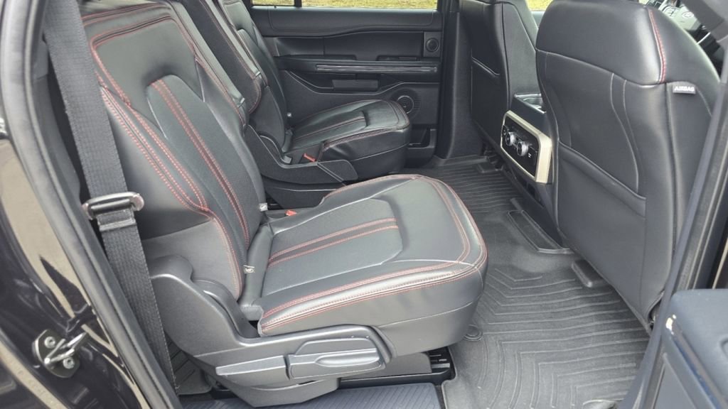 Used 2022 Ford Expedition Max Limited image 20