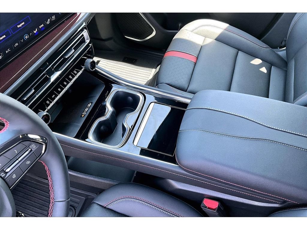 New 2026 Chevrolet Traverse RS w/ LPO, Floor Liner Package FWD image 11