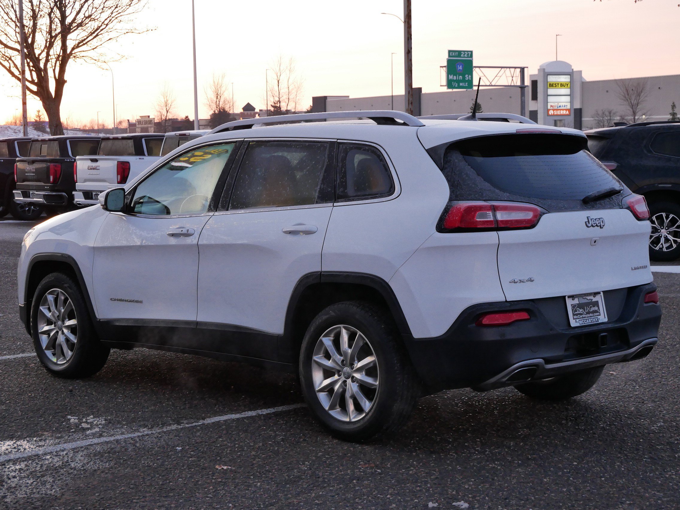 Used 2016 Jeep Cherokee Limited w/ Trailer Tow Group image 7