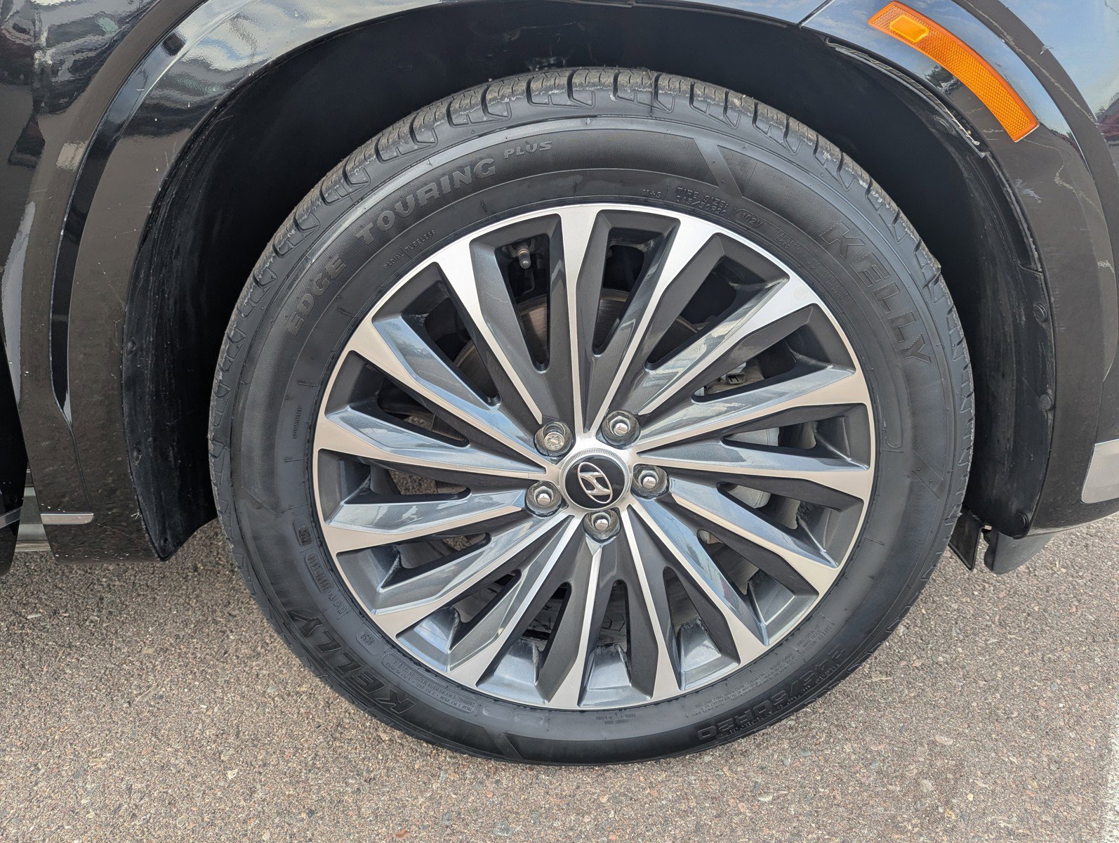 Used 2023 Hyundai Palisade Calligraphy image 9