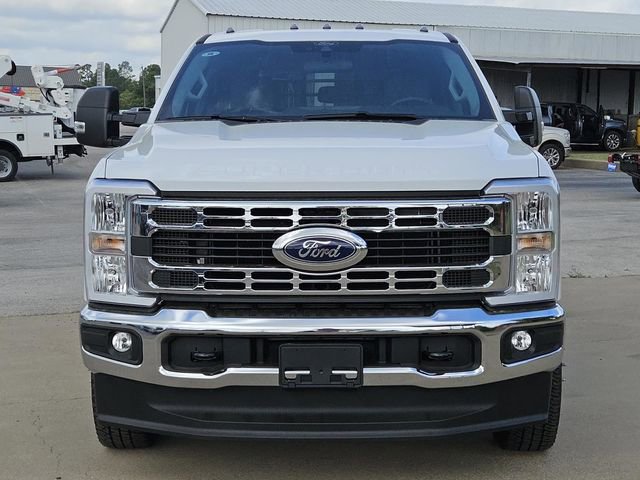 New 2026 Ford F350 XL w/ XL Chrome Package image 3