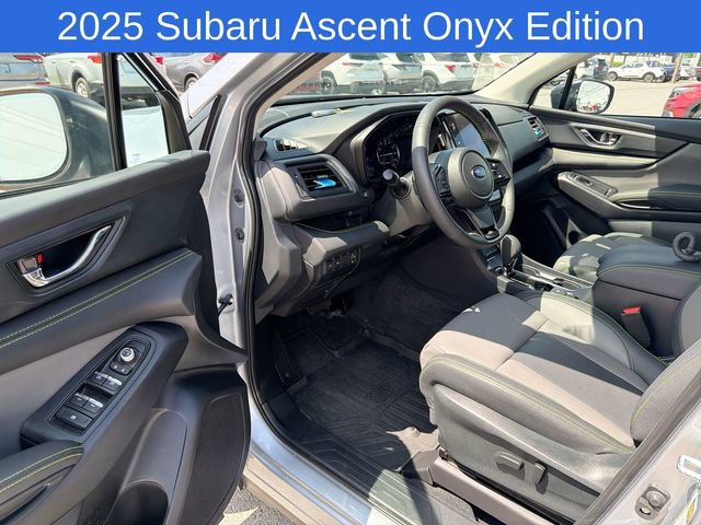 Used 2025 Subaru Ascent Onyx Edition w/ Onyx Package AWD/4WD image 12