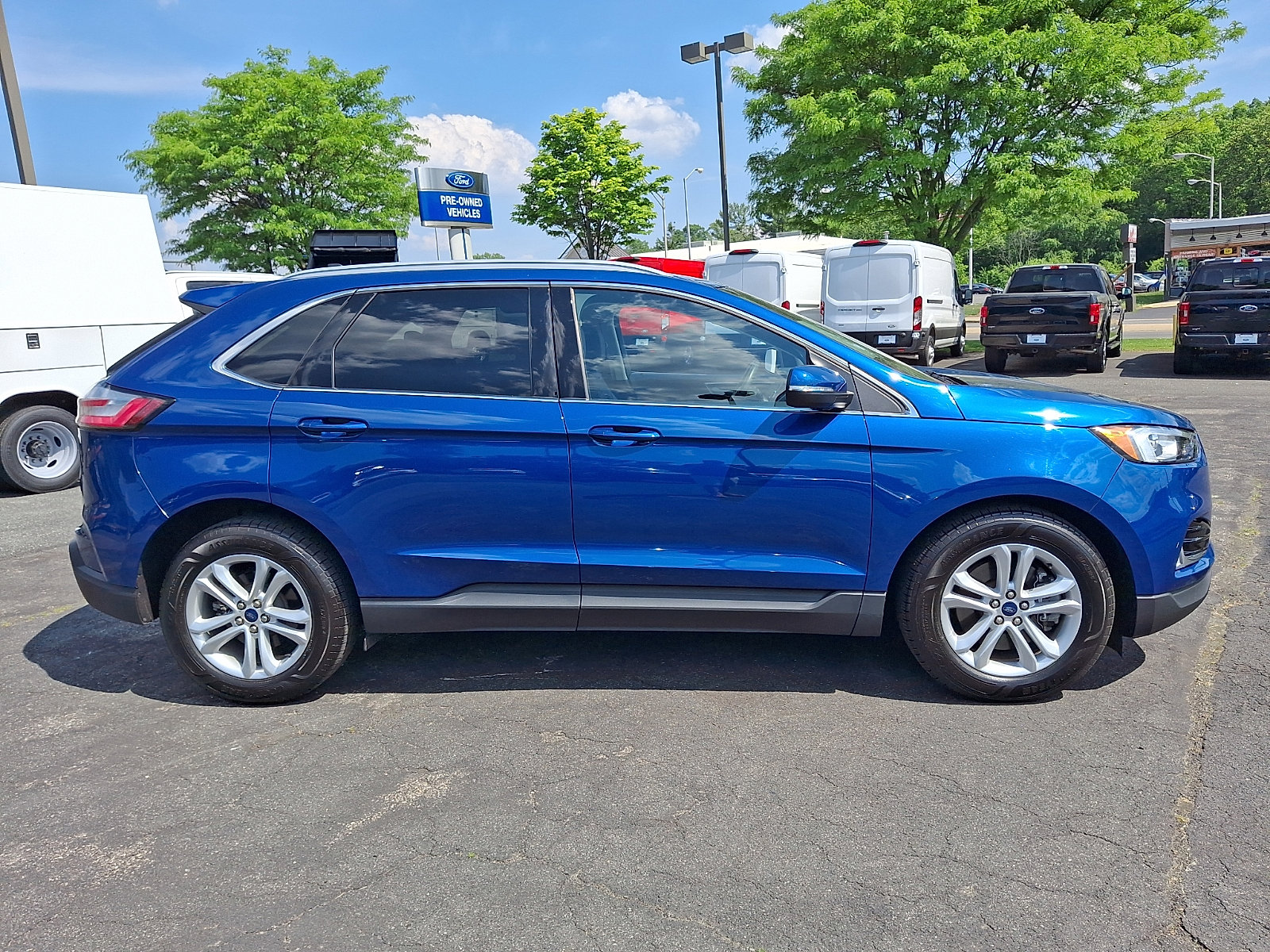 Used 2020 Ford Edge SEL w/ Convenience Package AWD/4WD image 7