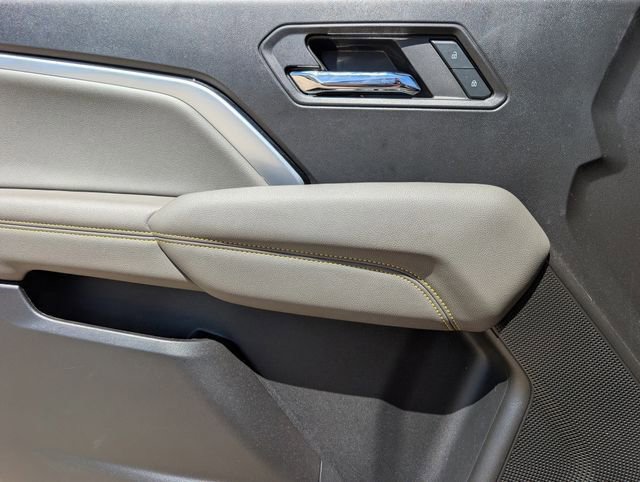 Used 2024 Chevrolet Colorado ZR2 w/ Technology Package image 20