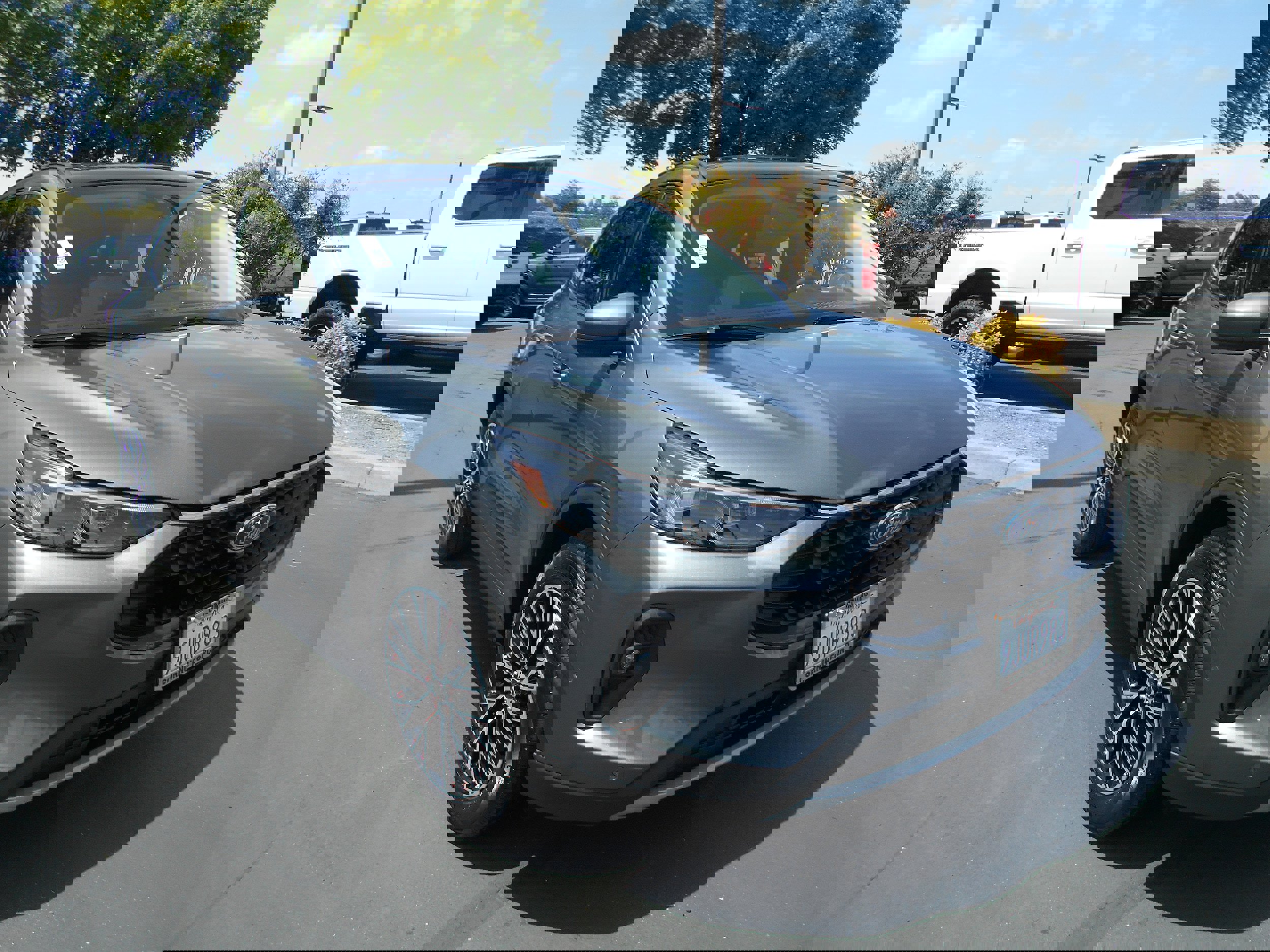 Used 2023 Ford Escape SE w/ PHEV Premium Package FWD image 6