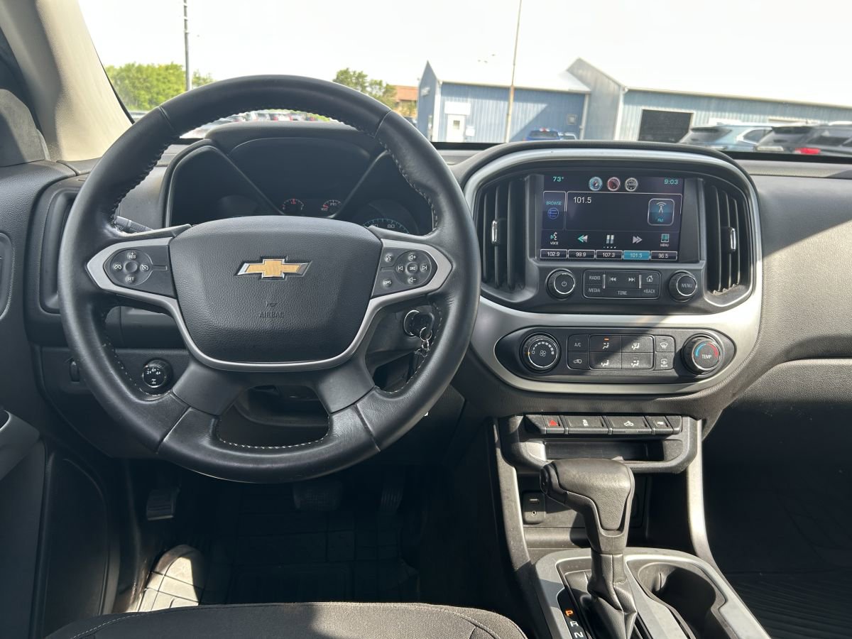 Used 2015 Chevrolet Colorado LT w/ LT Convenience Package AWD/4WD image 11
