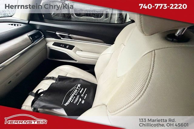 Used 2022 Kia Telluride EX w/ EX Premium Package image 11