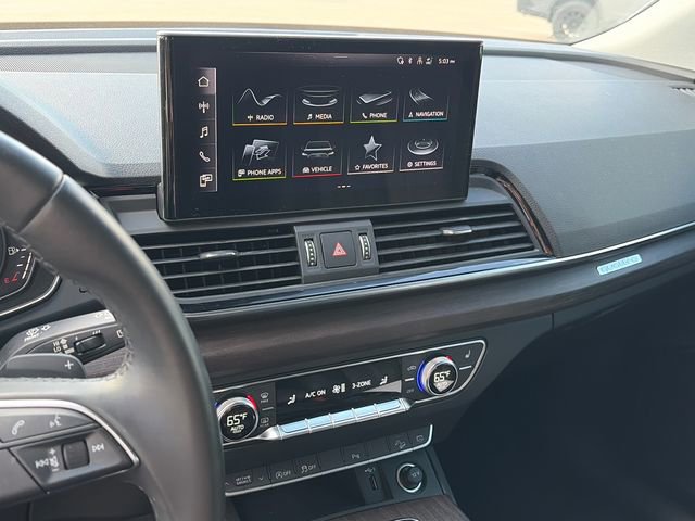 Used 2021 Audi Q5 2.0T Premium w/ Convenience Package AWD/4WD image 22