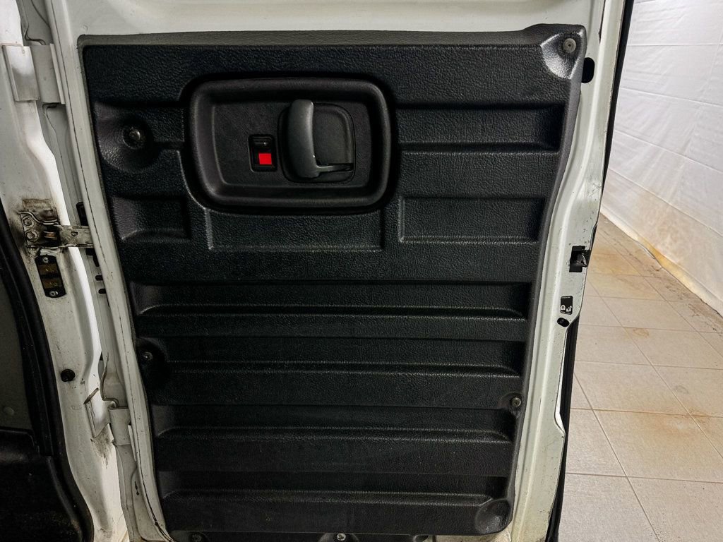 Used 2014 Chevrolet Express 3500 image 14