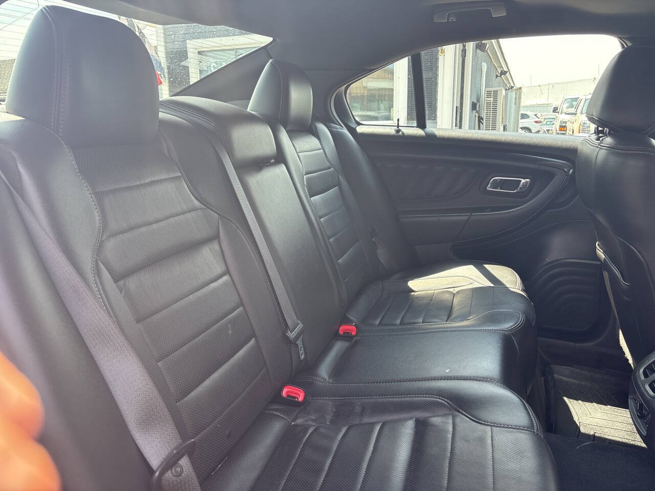 Used 2013 Ford Taurus SHO AWD/4WD image 31