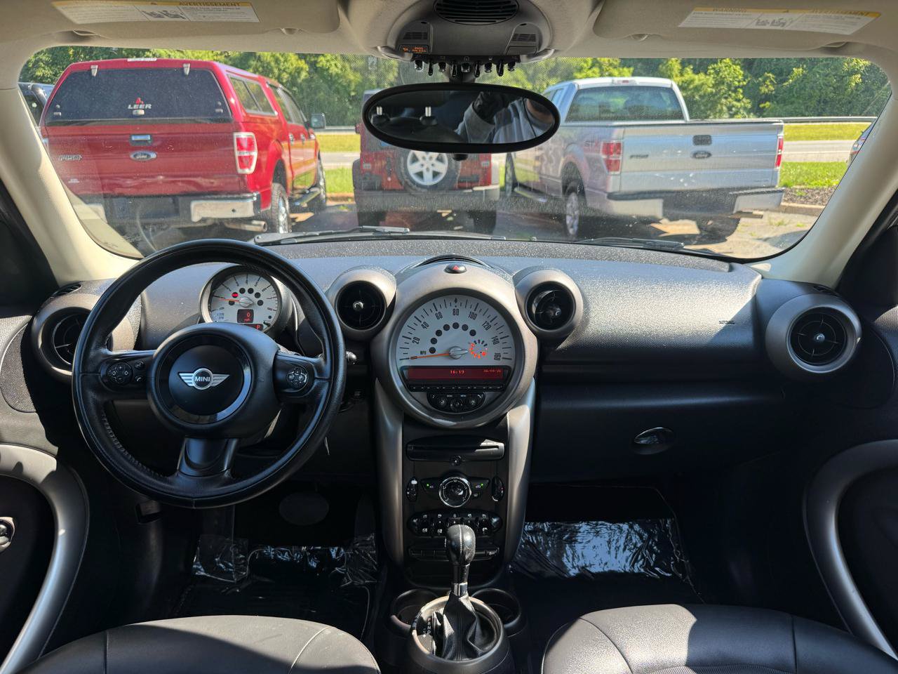 Used 2012 MINI Cooper Countryman FWD image 17