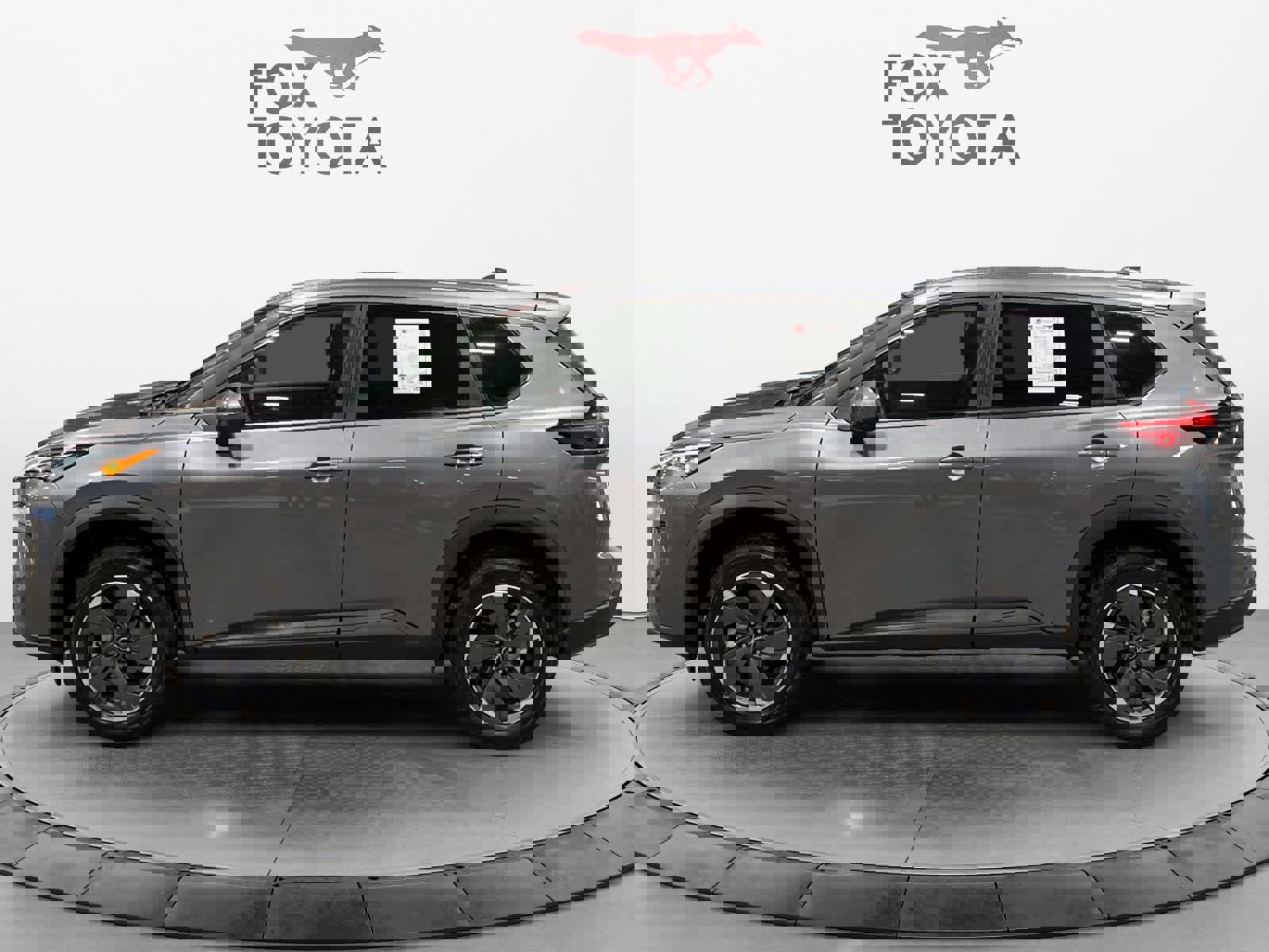 Used 2025 Nissan Rogue SV image 3